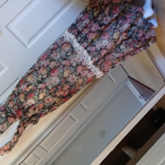 Vintage floral lace detail maxi dress - Picture 5 of 6